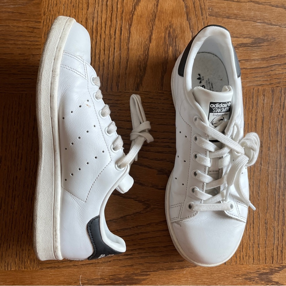 Adidas Women's Stan Smith White Leather Black Heel Low Top Sneakers 6